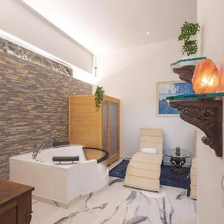 Casaldo's Guest house *